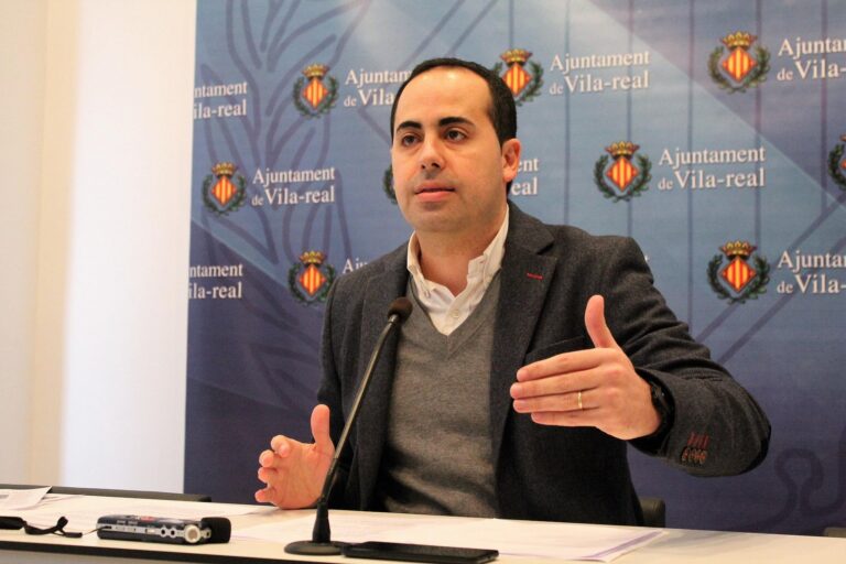 El PP proposa dedicar els fons sobrants de Xarxa Llibres a l'ajuda de famílies necessitades