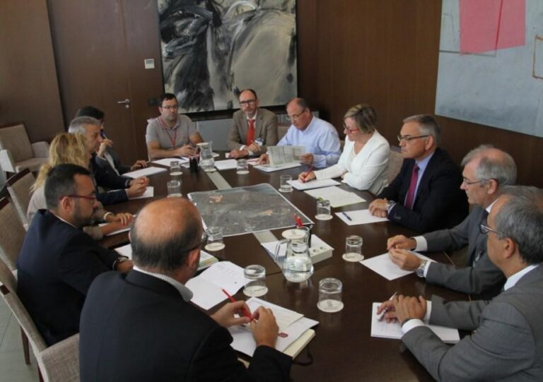 La Comissió Tècnica integrada per Conselleria i Ministeri opta per Castelló per a ubicar la Intermodal 