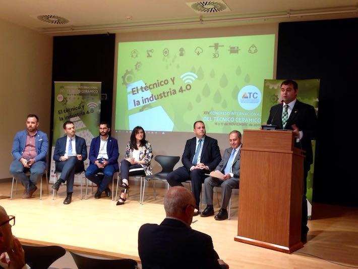 Ochando participa en la presentació del XIV Congrés Internacional del tècnic ceràmic