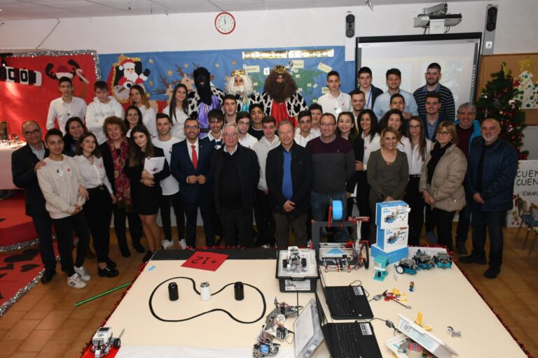 L'alumnat de Flors posa en pràctica els seus coneixements i recrea el Mercat de Nadal