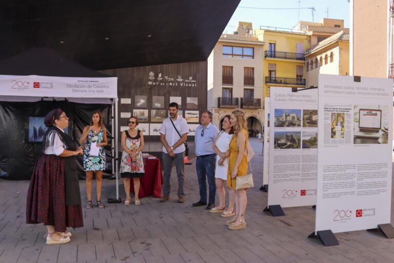Mostra fotogràfica itinerant dels 200 anys de la Diputació de Castelló a la Plaça Major