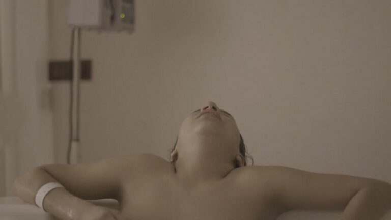 ‘Parir al segle XXI’, aquest documental filmat a La Plana és nominat al prestigiós World Press Photo