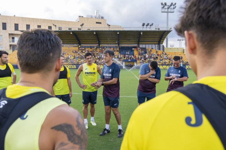 El Villarreal de Pacheta il·lusiona a l’afició