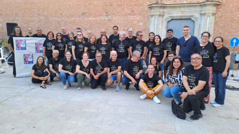 El Grup de Danses El Raval i Sagueta Nova de Biar celebren un intercanvi folklòric