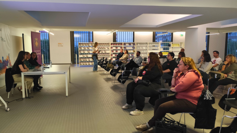 Vila-real inicia l’Escola d’Igualtat amb una ponència sobre el dol silenciat