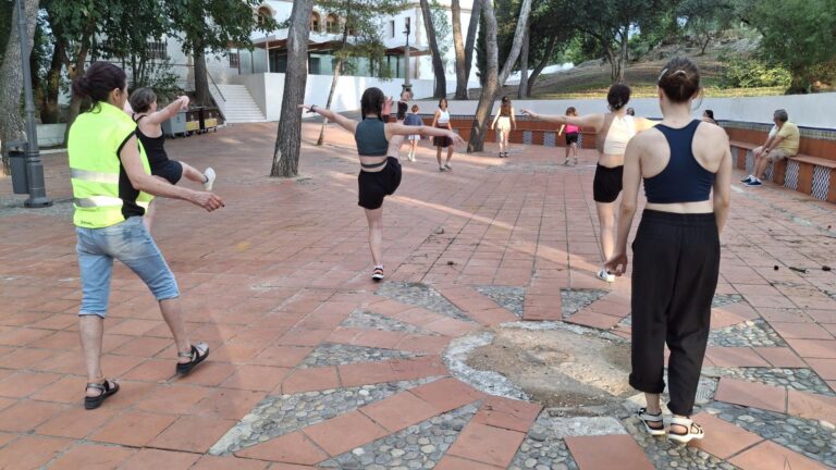 Èxit de participació al taller de dansa de l’Escola Municipal al Termet