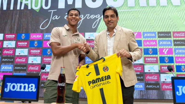 Mouriño: “És un orgull jugar en un equip de Champions com el Villarreal CF”