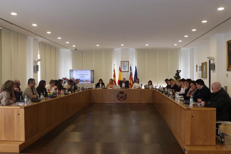 Vila-real premia la cultura, l’esport i l’economia en els Premis 20 de Febrer 2025