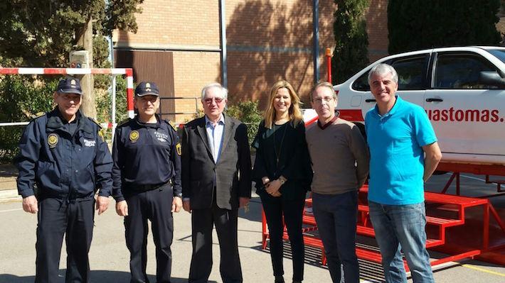 La Policia Local instal·la a Flors un simulador de bolcada dins del projecte d’Educació Viària