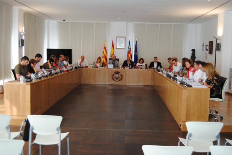 Demà s’eleva un pla de pagaments extraordinari de factures a empreses locals per valor de 111.000 euros