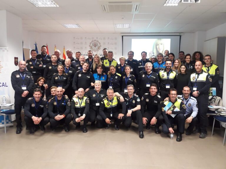El II Curs Intensiu en Mediació Policial congrega a mig centenar de Policies