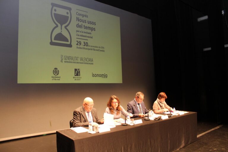 Mónica Oltra visita Vila-real amb motiu de la inauguració del Congrés dels Nous Usos del Temps a l'Auditori