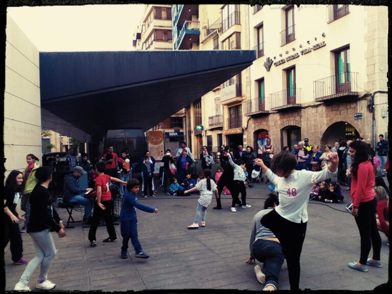 L’Escola Municipal de Dansa Contemporània celebra el quart aniversari de la seva creació