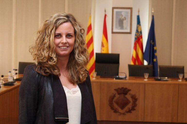 Compromís sol·licita al Govern l'ampliació i intransferibilitat del permís de paternitat