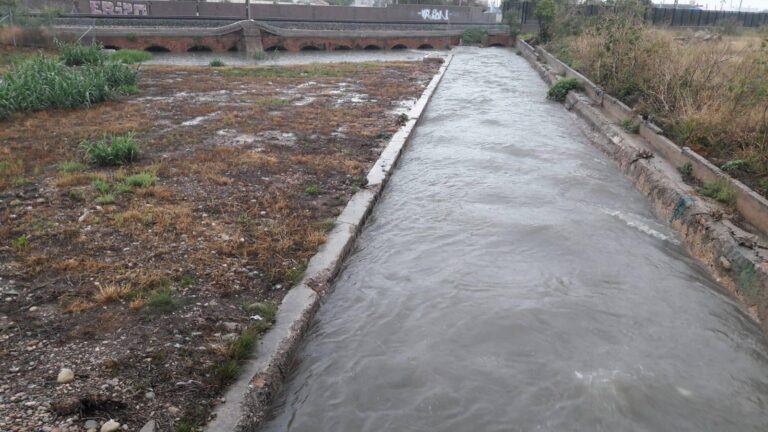 Tancament de camins i pas subterrani direcció Borriana per les pluges i nou desbordament al Llaurador