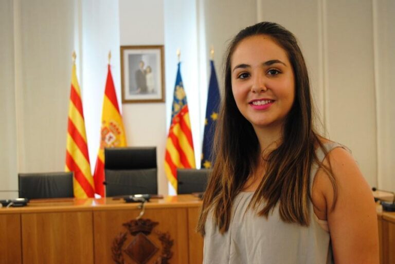 Anna Vicens gestionarà l'àrea de Comunicació i Francisco Valverde es dedicarà en exclusiva a Serveis Públics 