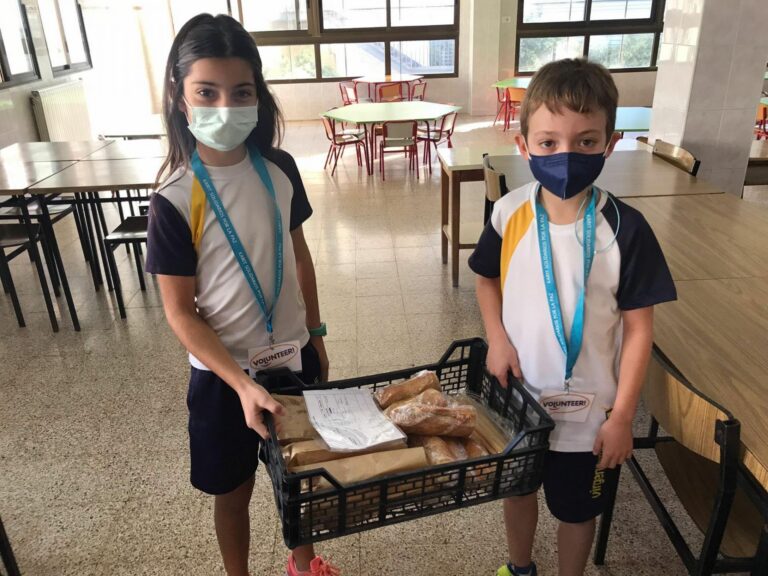 Els col·legis Carmelites de Vila-real i Onda recapten 4.090 € gràcies a l’entrepà solidari