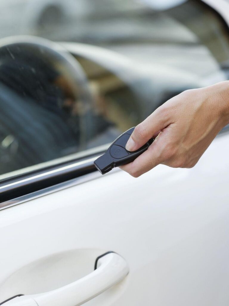 Alerten de l’ús d’inhibidors de freqüència per robar vehicles