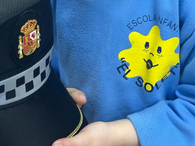 Un dia de màgia i aprenentatge al CEI El Solet: els xiquets coneixen la Unitat Canina