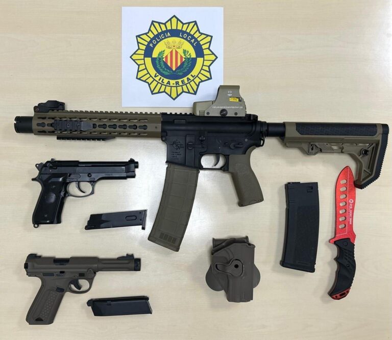 La Policia Local de Vila-real intervé diverses armes durant un control nocturn