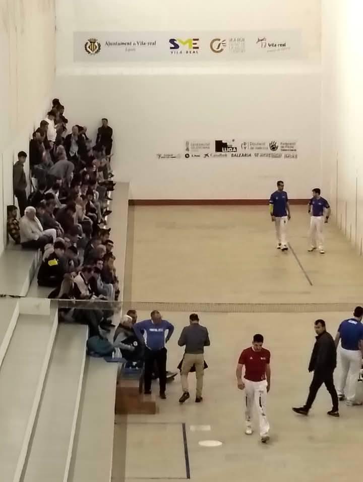 Exhibició de J. Salvador i Natxo en la 'Nit Màgica' de Vila-real