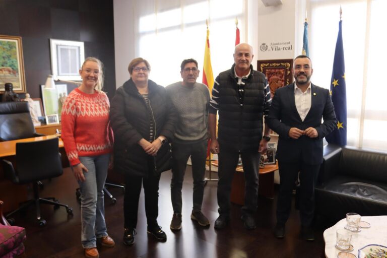 Vila-real homenatja el personal de l’Ajuntament jubilat durant 2024