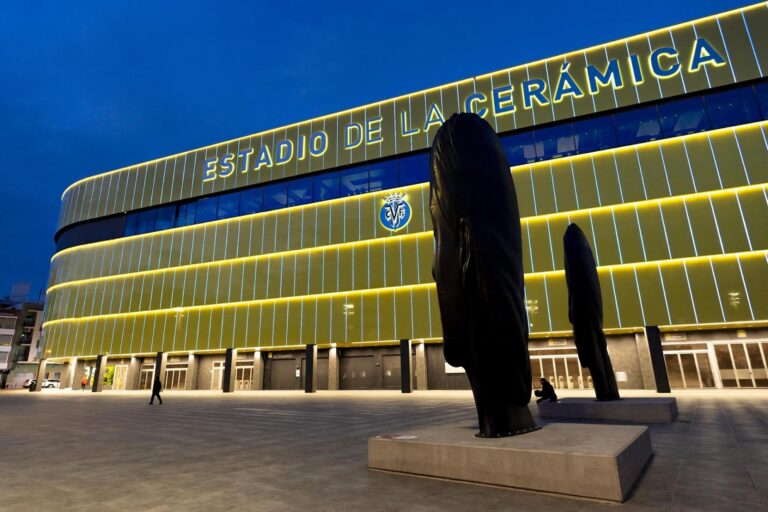 Vila-real presenta el seu turisme esportiu a Fitur amb el Villarreal CF