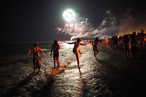La Policia Local fa una crida a la responsabilitat durant la nit de Sant Joan