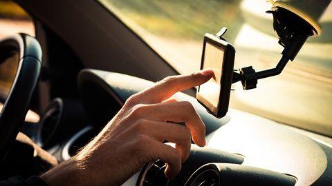 La Policia Local recomana ajustar el GPS abans d’eixir per a evitar distraccions