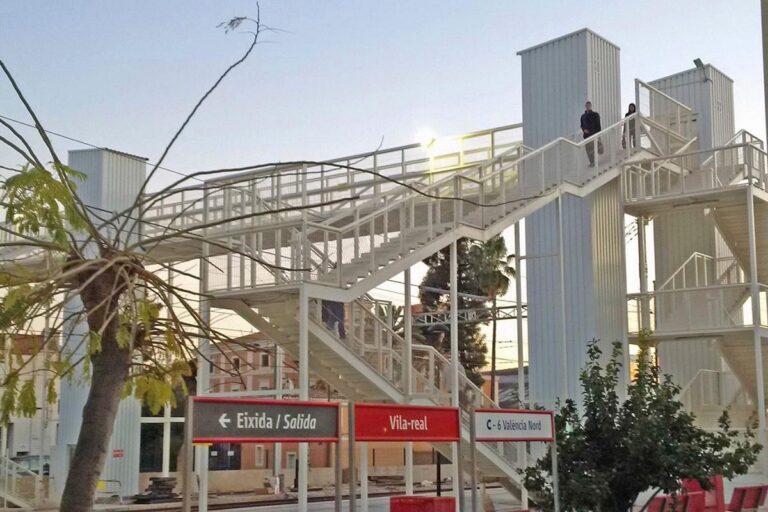 Vila-real denuncia a Renfe i Adif davant l’Oficina d’Atenció a la Discapacitat pels ascensors de l’estació