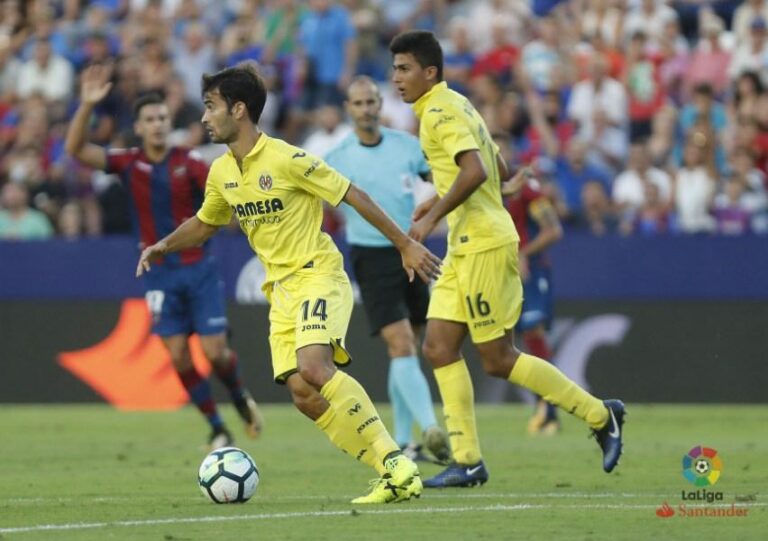 El Villarreal cau contra el Llevant (1-0) amb un penal comès per Rukavina en el minut 88