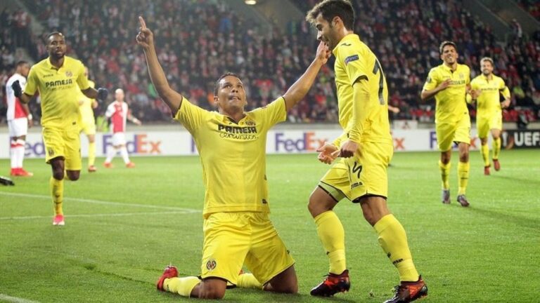 El Villarreal es porta els tres punts de Praga després de guanyar (0-2) amb gols de Bacca i Deli en pròpia porta