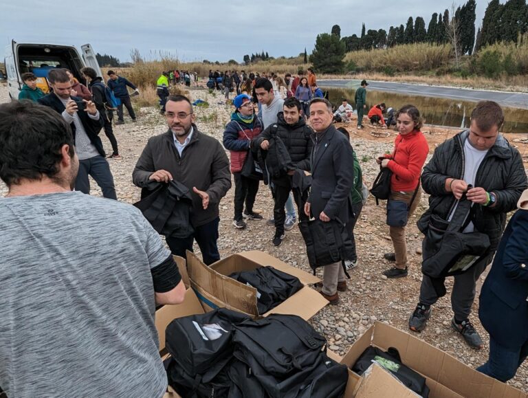 El Dia de l’Arbre reuneix 120 alumnes al Millars per plantar noves espècies