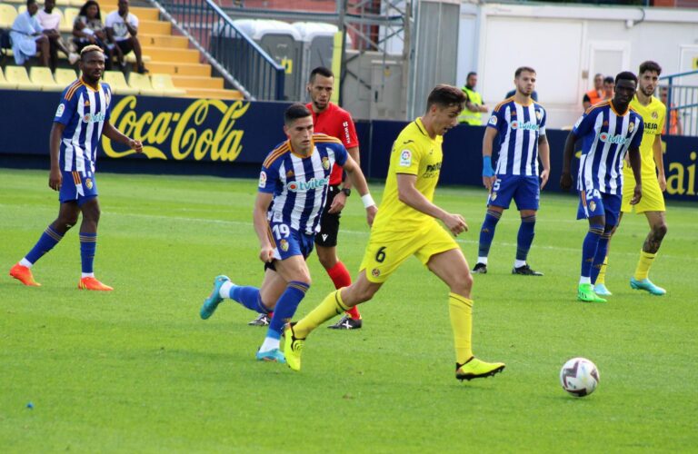 El Villarreal B es queda amb mal sabor de boca davant la Ponferradina (2-2)