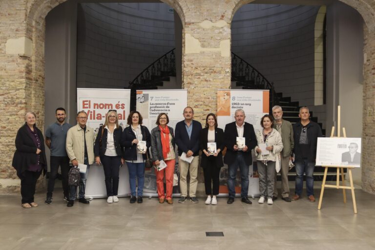 Vila-real ret homenatge a Joan Fuster i commemora el centenari del seu naixement
