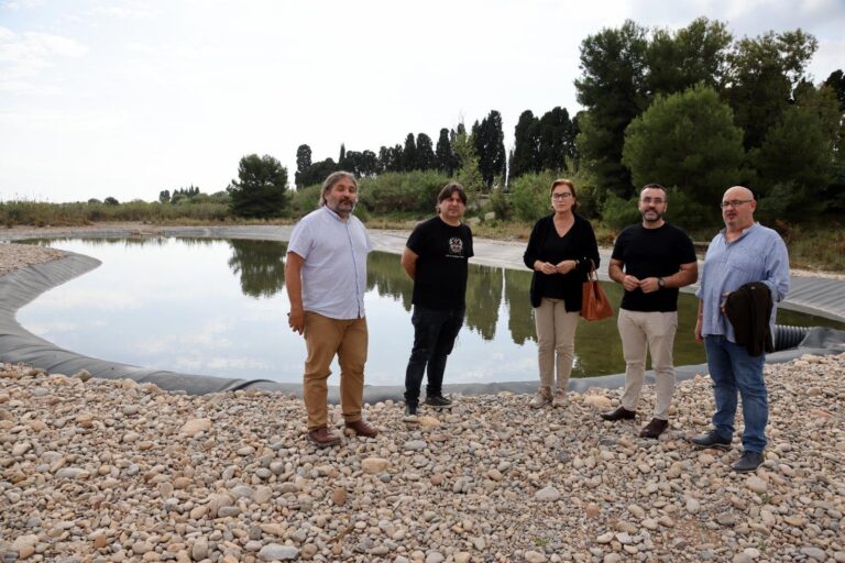 L'aigua ja cobreix una superfície de 1.200 metres quadrats a la llacuna artifical del Riu Millars