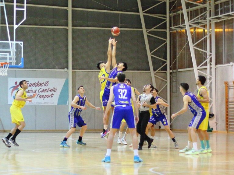 Gran victòria de l’EBV en el dia de la presentació del Club vila-realenc