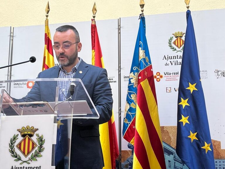 Vila-real posarà en valor el cinema Condal com a espai per conservar les carrosses de Setmana Santa