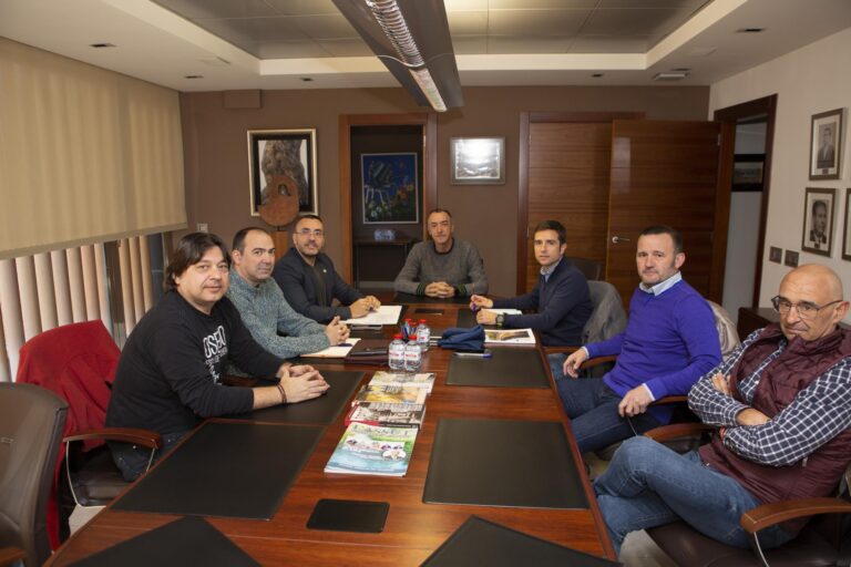 La Comunitat de Regants aconsegueix tancar un conveni amb l'Ajuntament per 100.000 euros anuals