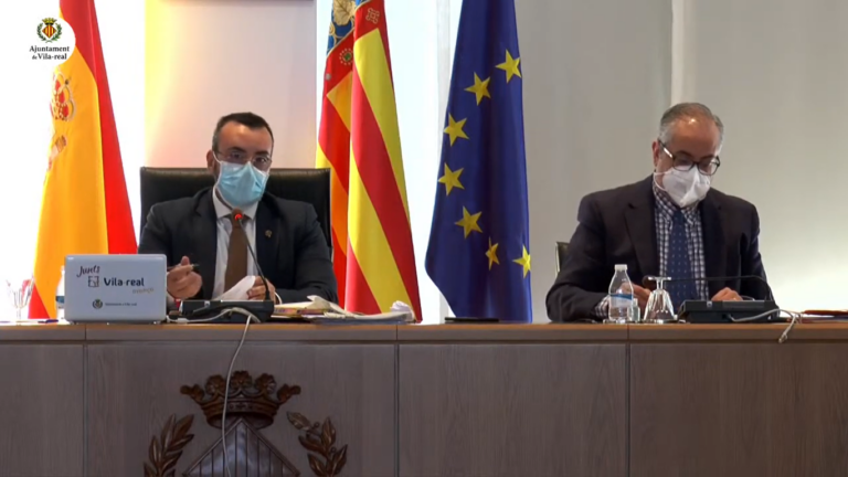 Vila-real aposta per la conciliació familiar i aprova els guardonats dels Premis 20 de Febrer