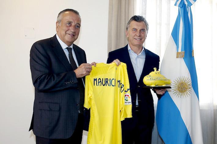El president d’Argentina rep el Villarreal CF abans del partit davant el Boca Juniors