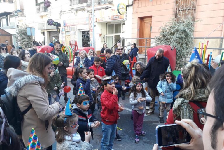 Vila-real avança l'entrada d'any amb les Campanades Kids