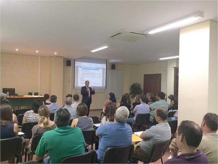 Caixa Rural Vila-real acull una jornada sobre el nou sistema de gestió de l'IVA