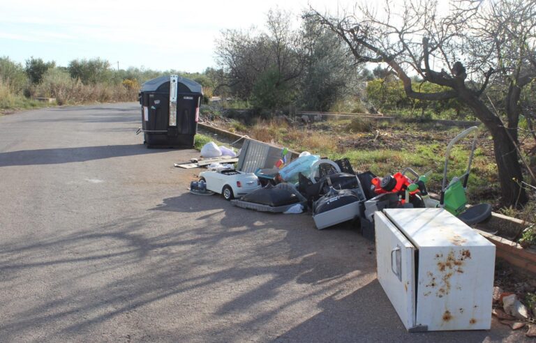 El PP es fa ressò del malestar dels veïns dels 'masets' per la recollida de fem