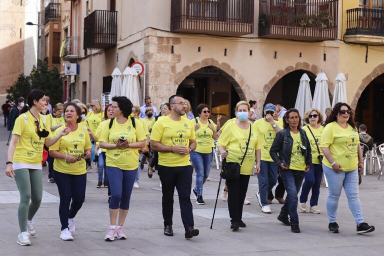 Vila-real acull la marxa solidària de Afervil pel Dia Internacional de la Fibromiàlgia 