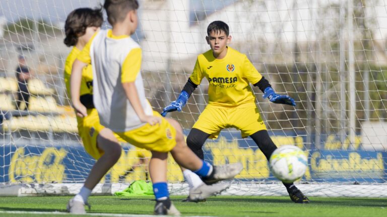 El Campus de Nadal del Villarreal CF reuneix 132 joven