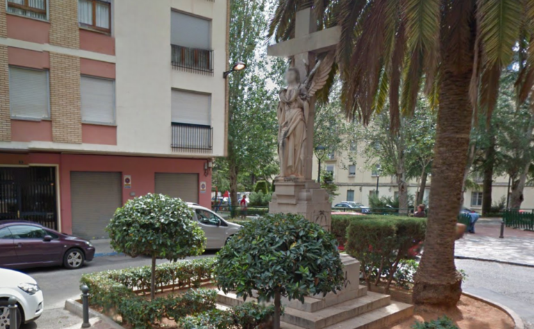 Benlloch es desdiu de la seua afirmació que “una creu no ofèn a ningú” i mostra el “suport absolut” a la Vall d’Uixó