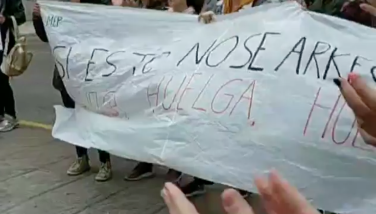 L'estudiantat dels tres instituts públics de Vila-real alcen la veu demanant la neteja dels seus centres 