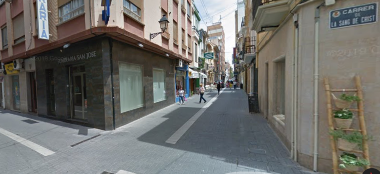 Vila-real demana explicacions per un tall elèctric en la zona centre que va afectar veïnat, comerços, restauració i banca