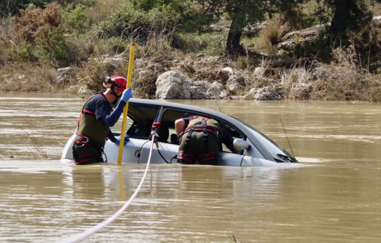 Els bombers troben un cadàver en el Riu Millars entre Vila-real i Almassora